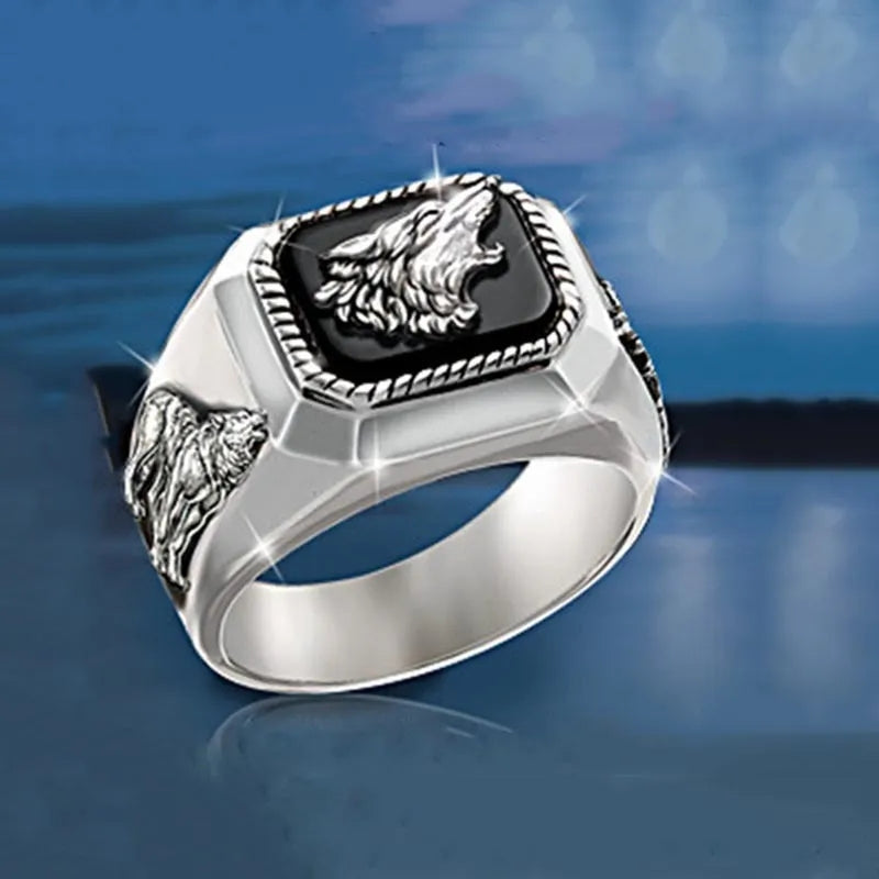 Unique Wolfs Ring - animalchanel