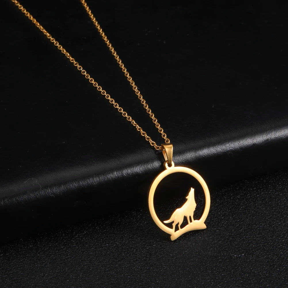 Gorgeouse Wolf Necklace