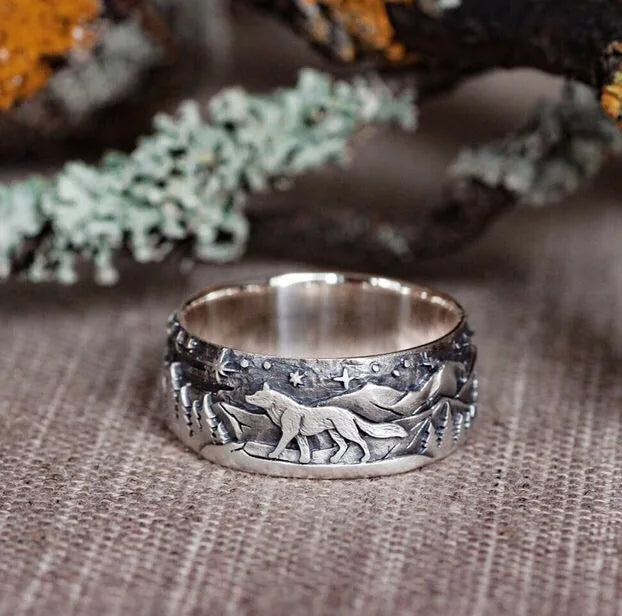 Amazing Wolf Ring