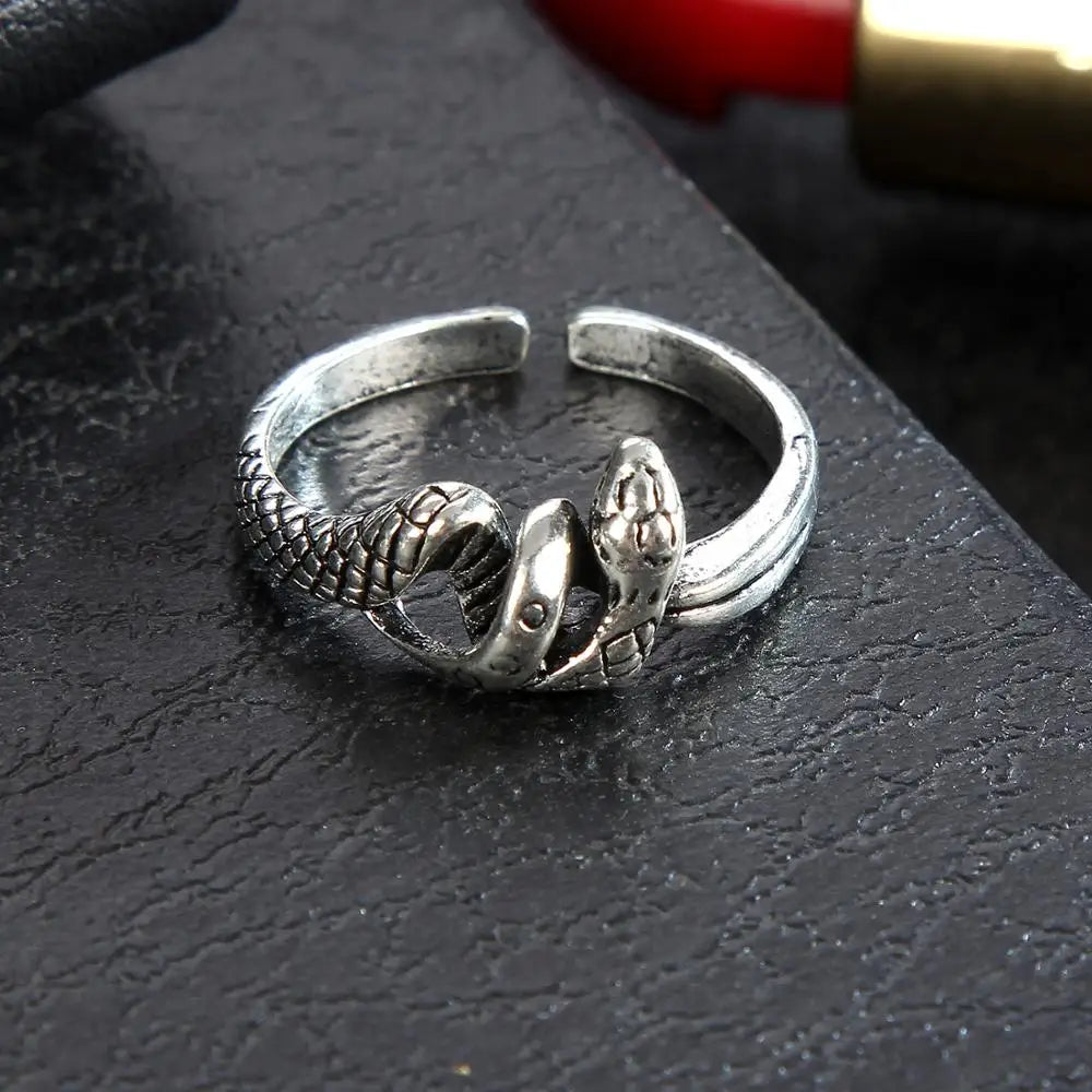 Gothic Retro Snake Ring