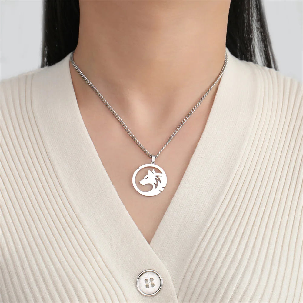 Gorgeouse Wolf Necklace