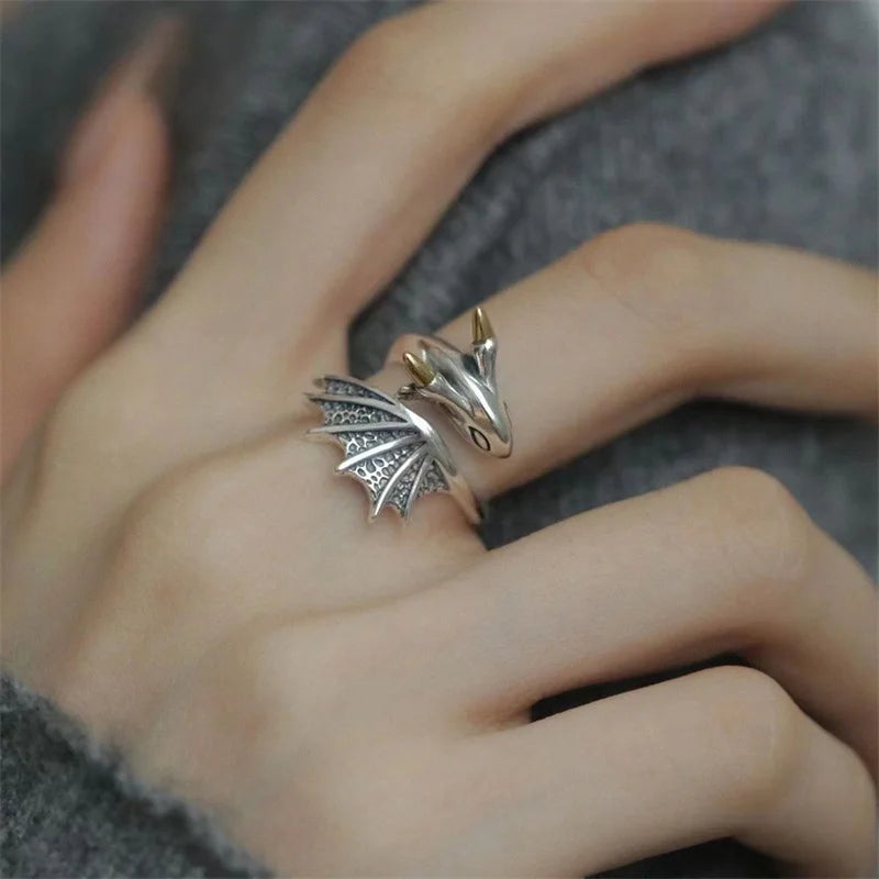 Small Flying Dragon Ring