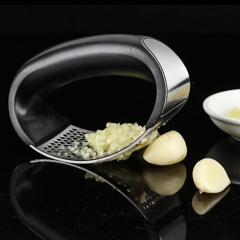 Unique Garlic press