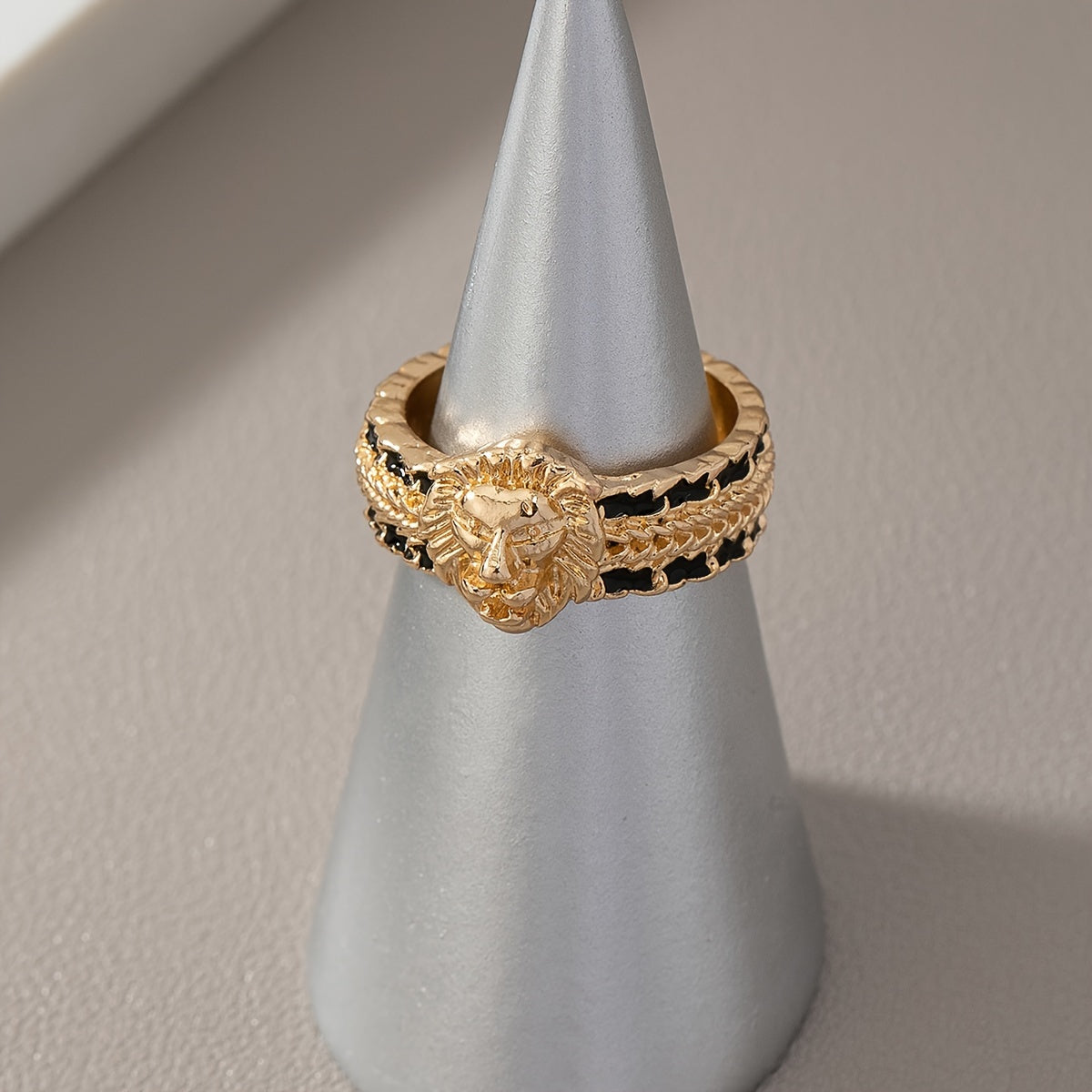 Luxurious Lion Head Ring