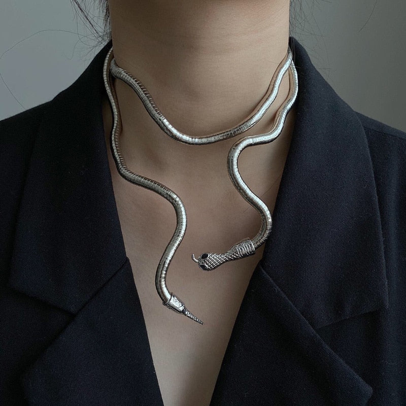 Amazing Chunky Snake Necklace - animalchanel