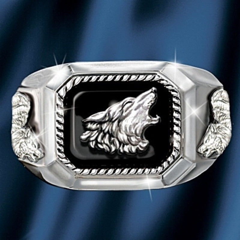 Unique Wolfs Ring - animalchanel