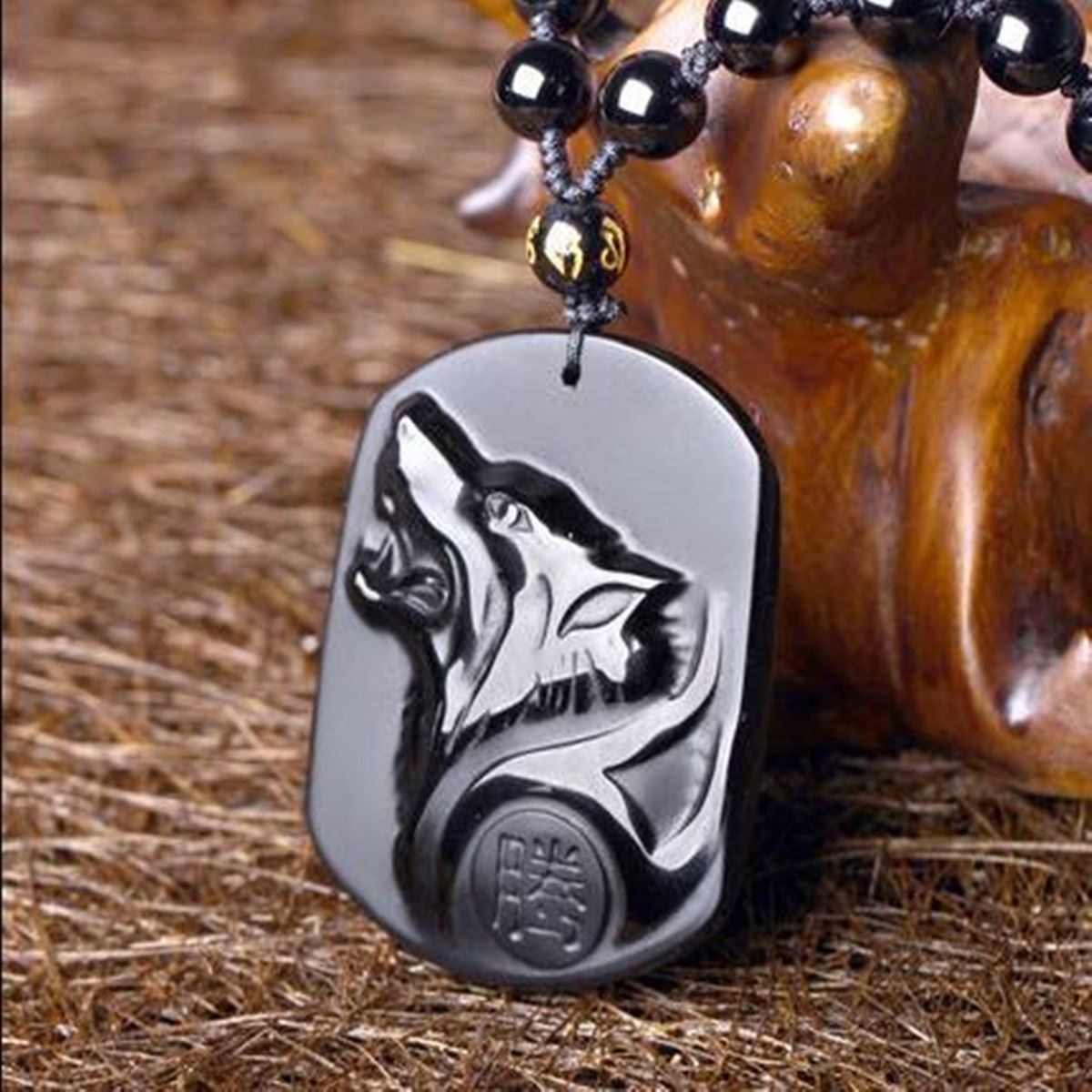 Unique Wolf Amulet Short Necklace - animalchanel