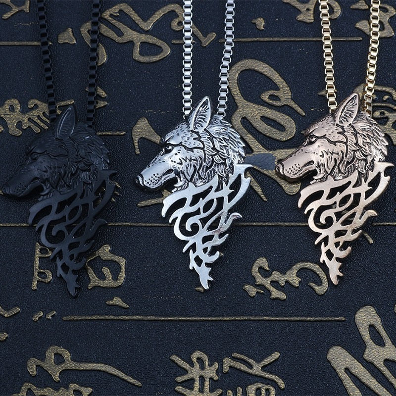 Amazing wolf necklace - animalchanel