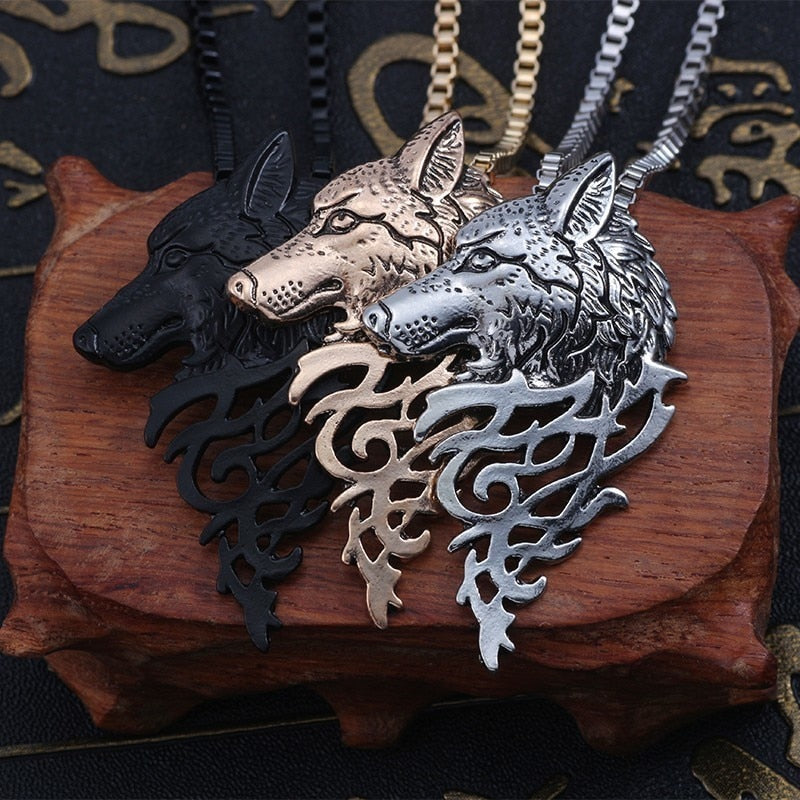 Amazing wolf necklace - animalchanel