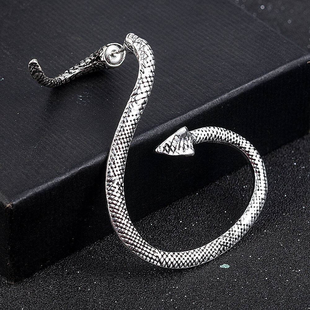 New Goth snake earrings - animalchanel