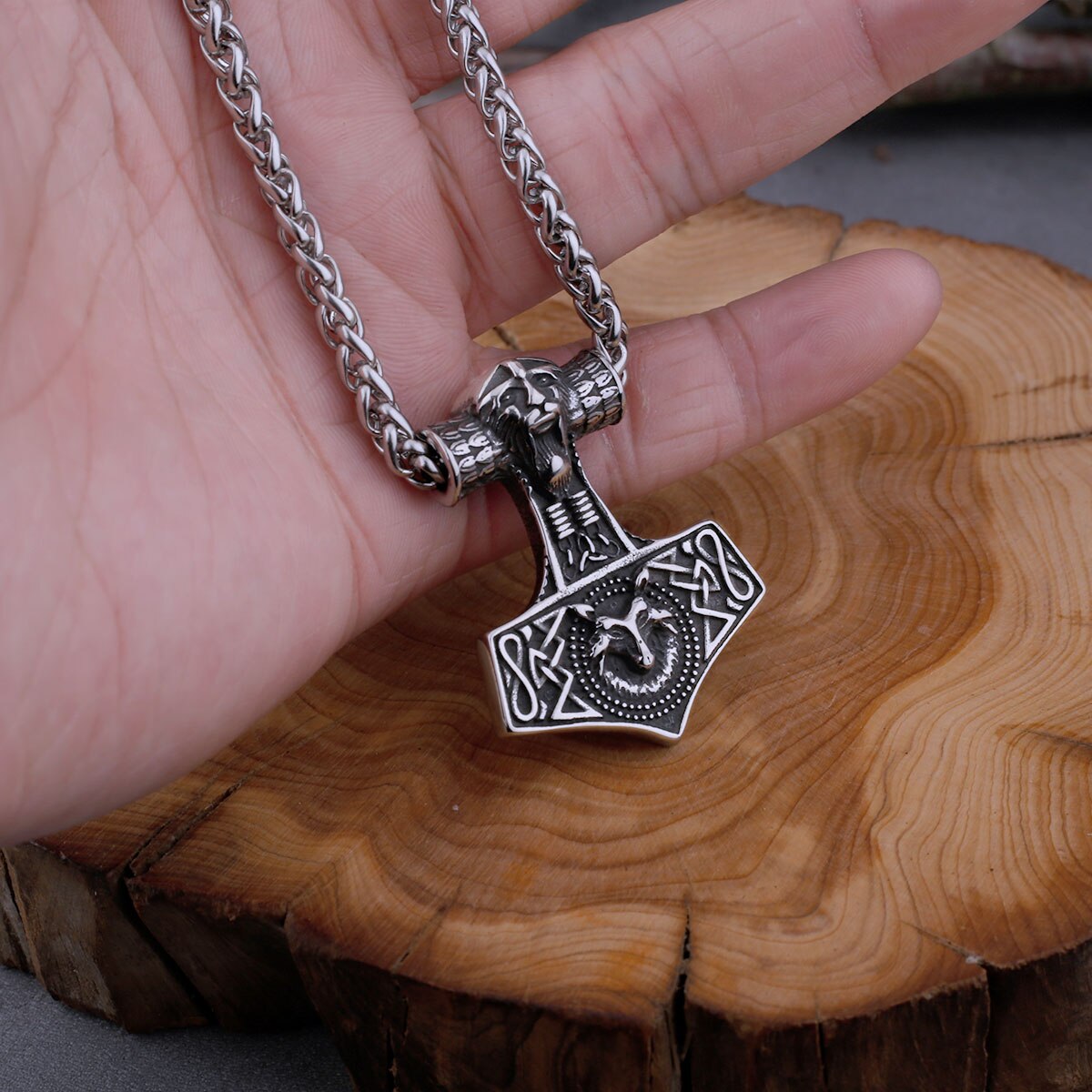 Amazing Wolf Hammer Necklace