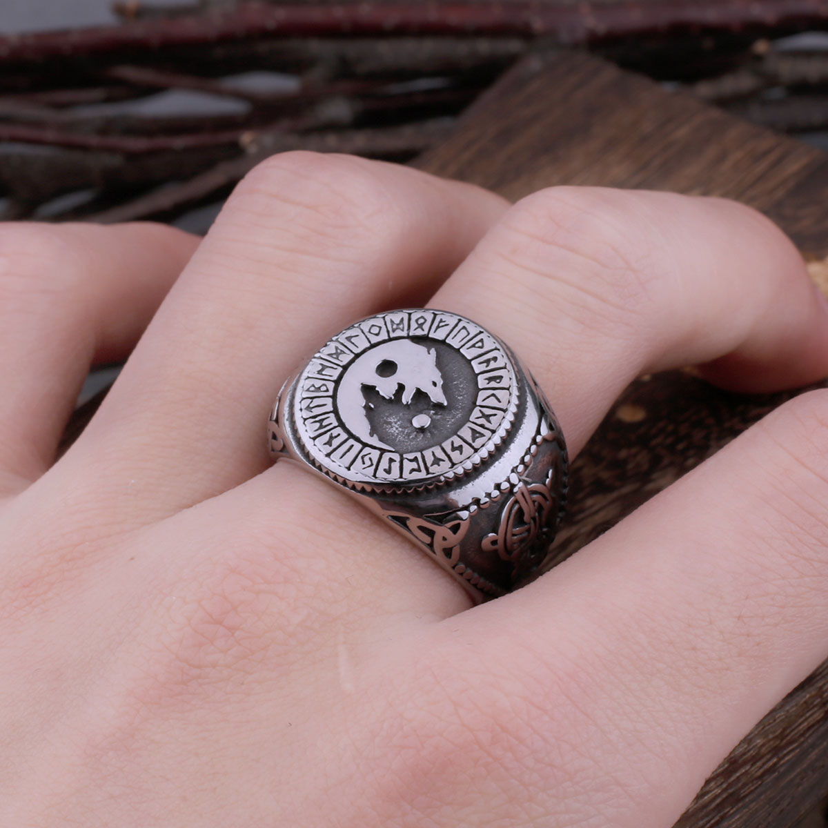 Unique Viking Wolf Ring