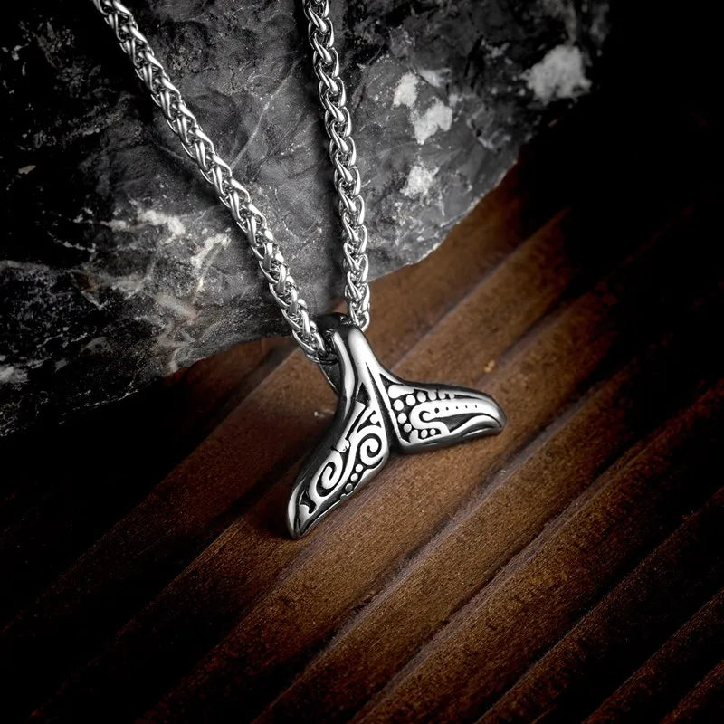 Amazing Tail Necklace