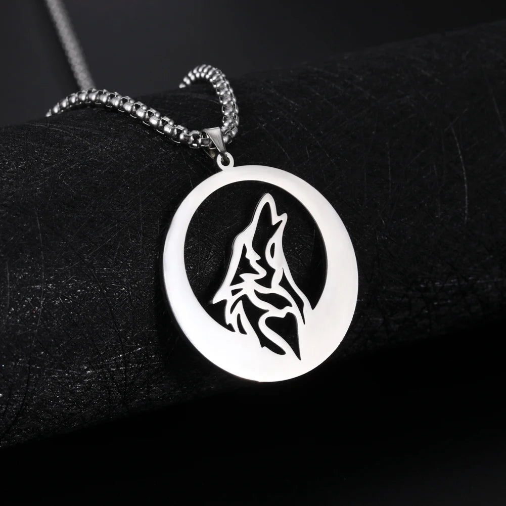 Unique Wolf Head Necklaces