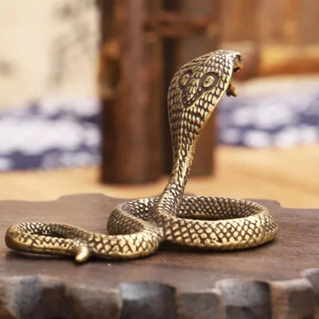 Amazing Snake Statue