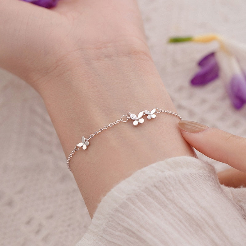 Luxury Diamond-Studded Butterfly Bracelet - animalchanel