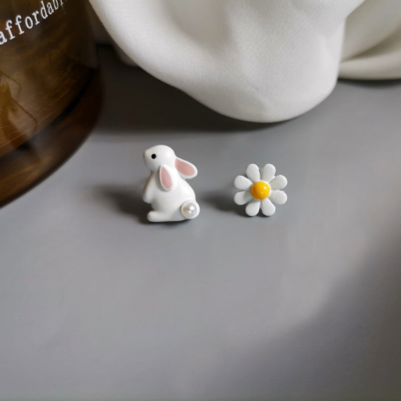 Cute Rabbit  Daisy Flower Stud Earrings - animalchanel