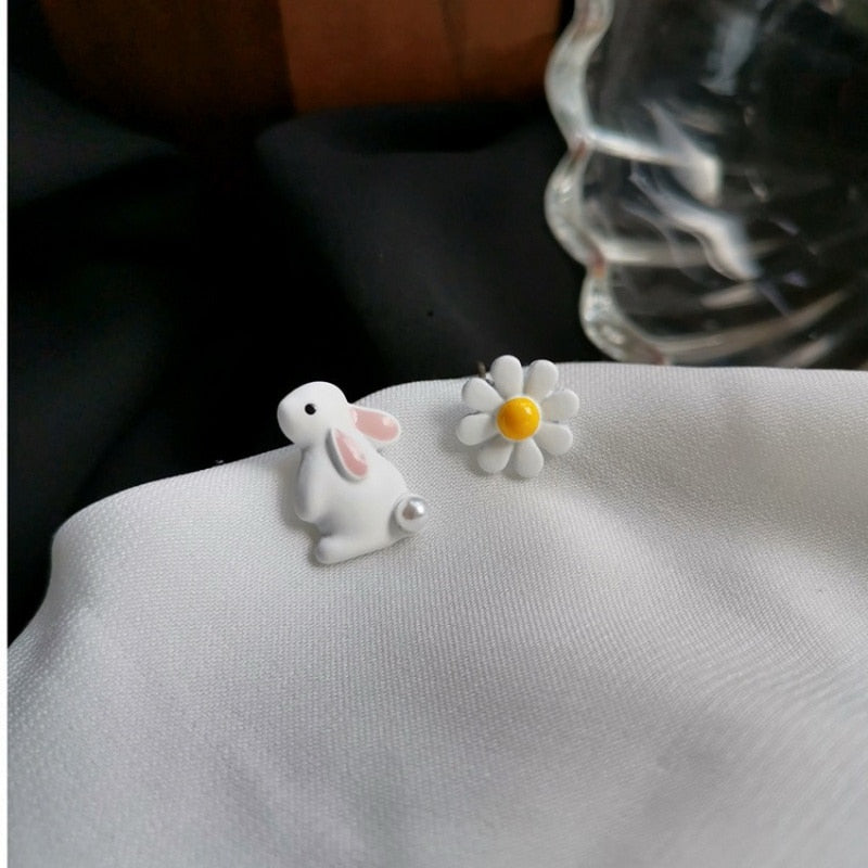 Cute Rabbit  Daisy Flower Stud Earrings - animalchanel