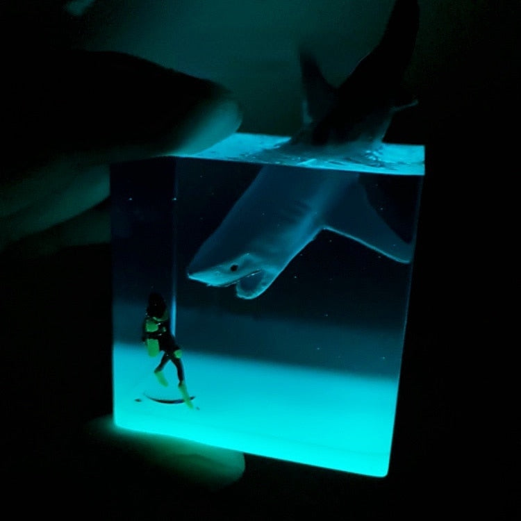 Amazing Shark Diver Night Lamp