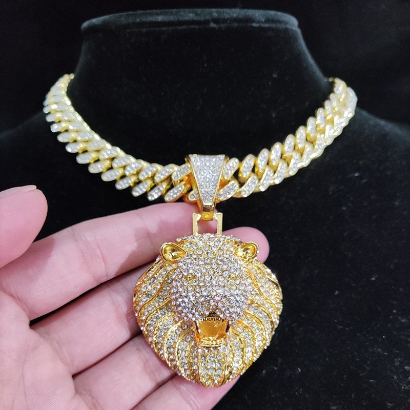 Luxurious Crystal Lion Necklace