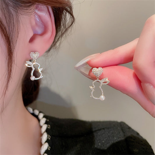 Pearl bunny Earrings - animalchanel